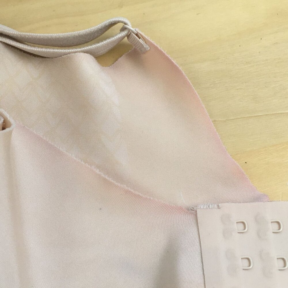 Victorias Secret Lined Demi Underwire Nude Bra Size 36DDD - Picture 7 of 13